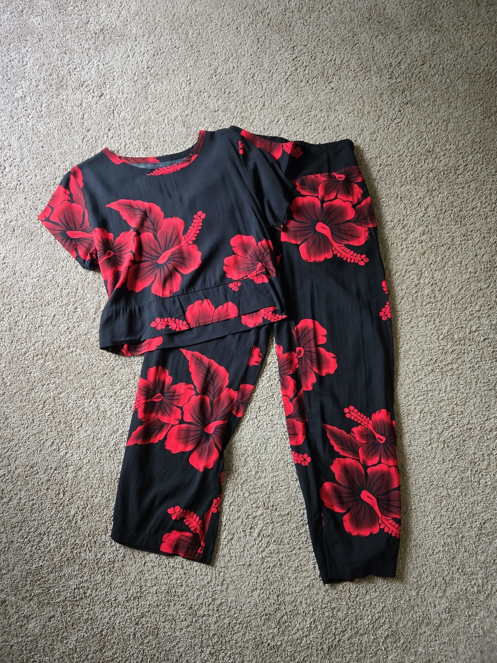 Favant Hawaii Hibiscus 2-Piece Set Top XL Bottom M